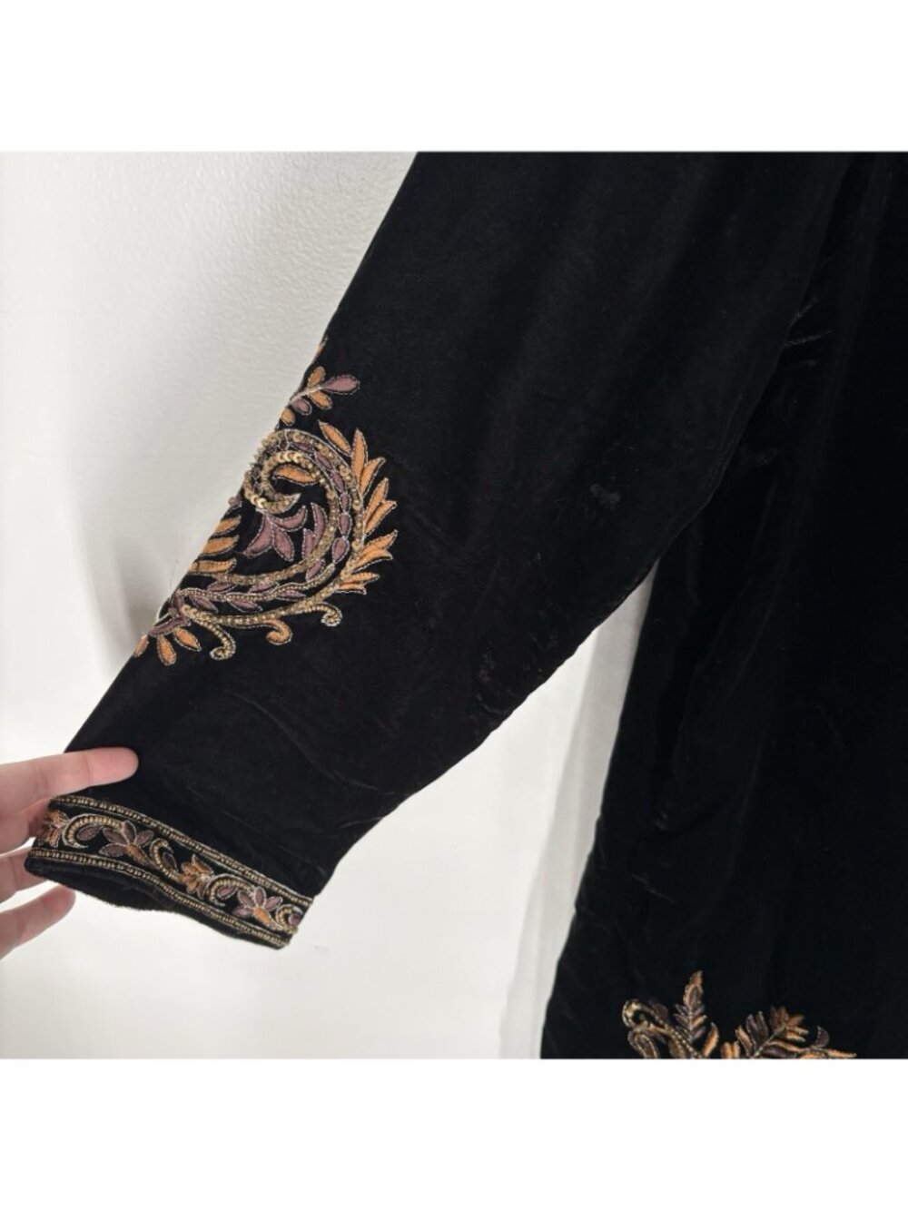 Soft Surroundings Sz L Black Gold Beaded Embroidered Velvet Belcastel Jacket NWT - Picture 6 of 14